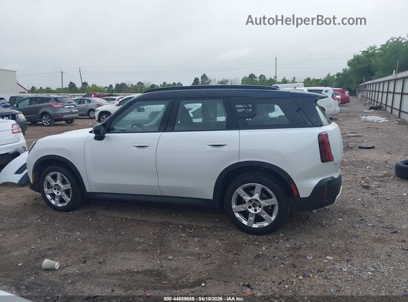WMZ23GA05S7S16573 2025 MINI COUNTRYMAN White სალონის 360-გრადუსიანი ხედი