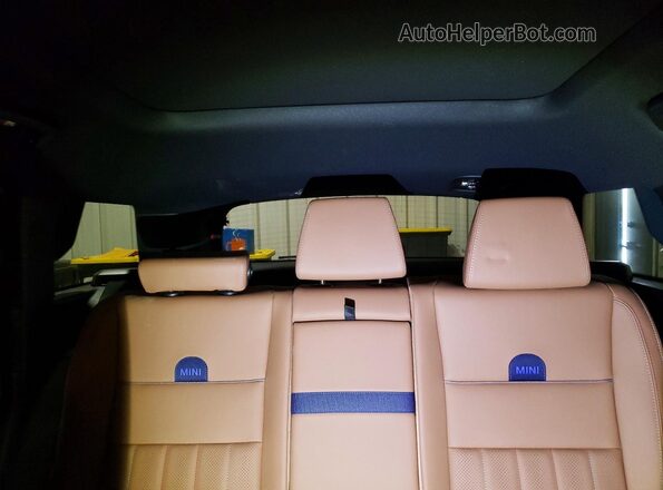 WMZ23GA09S7S76839 2025 MINI COUNTRYMAN Red უკანა სავარძლების ხედი