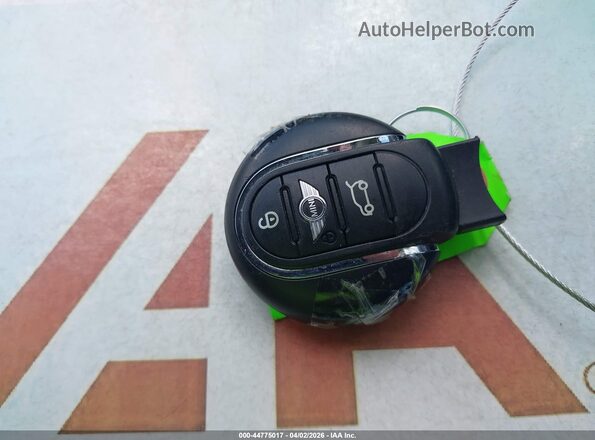 WMZYS7C35H3E06459 2017 MINI COUNTRYMAN Green წინა პანელის ხედი