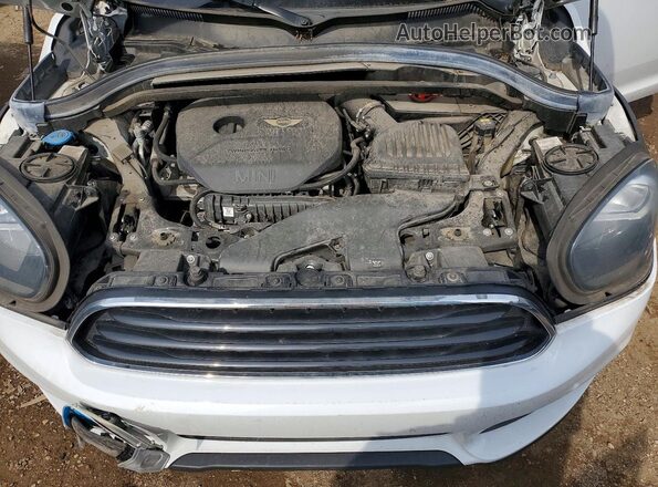 WMZYS7C53K3F46020 2019 MINI COOPER White Widok wnętrza z tyłu