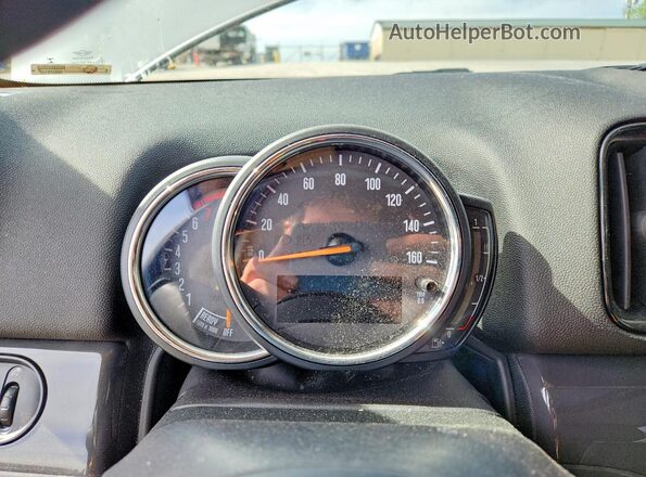 WMZYV5C58K3F57929 2019 MINI COOPER White Vista del cuadro de instrumentos
