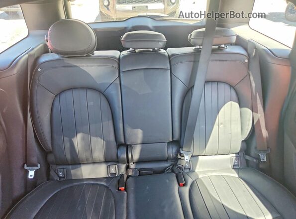 WMZYV9C36J3B92171 2018 MINI COOPER Gray უკანა სავარძლების ხედი