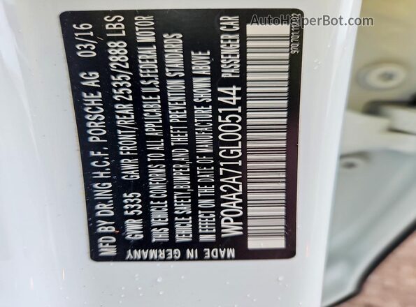 WP0AA2A71GL005144 2016 PORSCHE PANAMERA White Engine compartment view