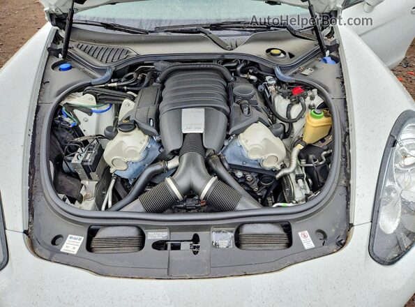 WP0AA2A71GL005144 2016 PORSCHE PANAMERA White Rear interior view