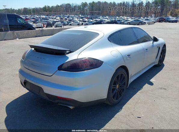 WP0AA2A72GL008019 2016 PORSCHE PANAMERA Серебряный Задняя правая четверть