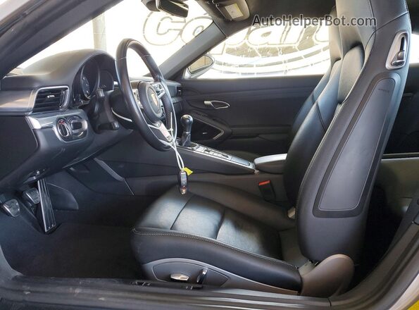 WP0AA2A92JS105980 2018 PORSCHE 911 Silver წინა სალონის ხედი