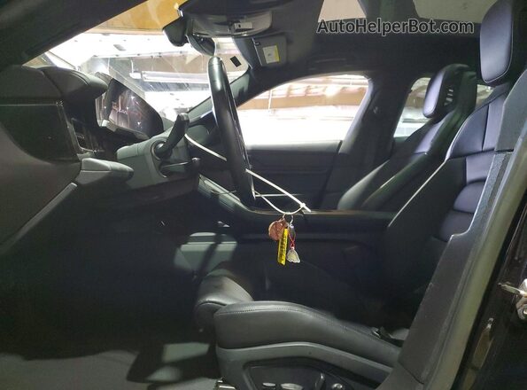WP0AA2Y16RSA10546 2024 PORSCHE TAYCAN Черный Вид салона спереди