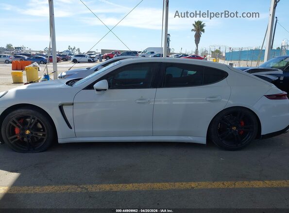 WP0AB2A70GL050315 2016 PORSCHE PANAMERA Белый Панорамный вид салона 360°