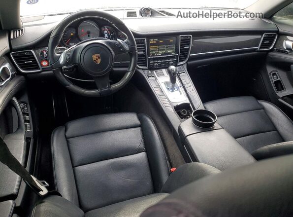 WP0AB2A79GL050538 2016 PORSCHE PANAMERA Black Dashboard view