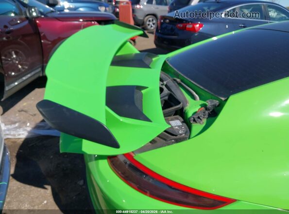 WP0AC2A95JS175760 2018 PORSCHE 911 Green Widok z przodu