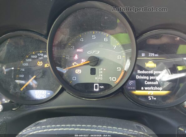 WP0AC2A95JS175760 2018 PORSCHE 911 Green Widok tylnych siedzeń