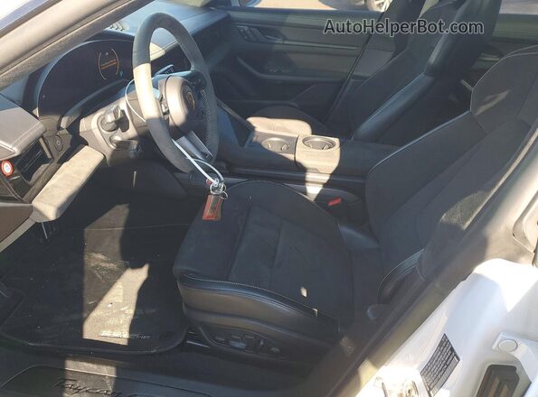 WP0AD2Y18PSA47294 2023 PORSCHE TAYCAN White Widok wnętrza z przodu