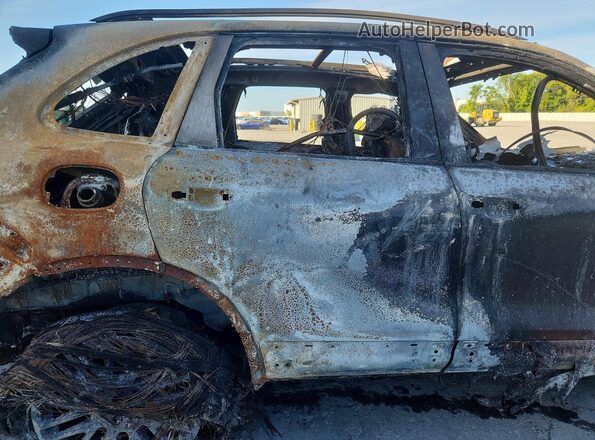 WP1AA2A23HKA92149 2017 PORSCHE CAYENNE Burn Вид задньої частини салону