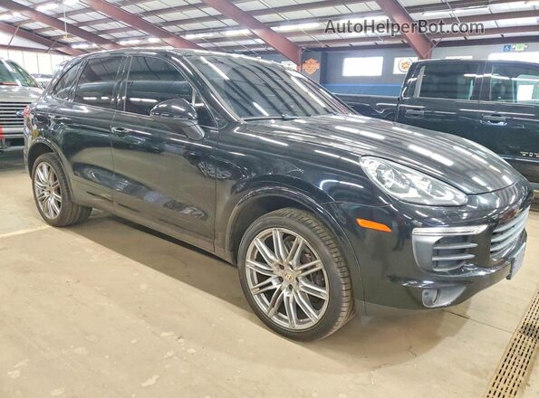 WP1AA2A24HKA83444 2017 PORSCHE CAYENNE Black Przód prawy