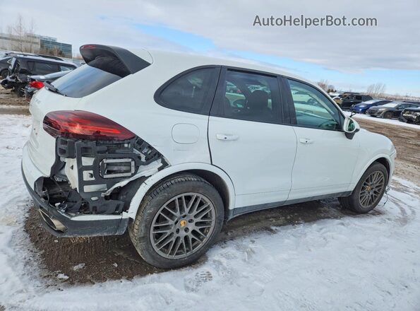 WP1AA2A25HKA90144 2017 PORSCHE CAYENNE White Trasero derecho