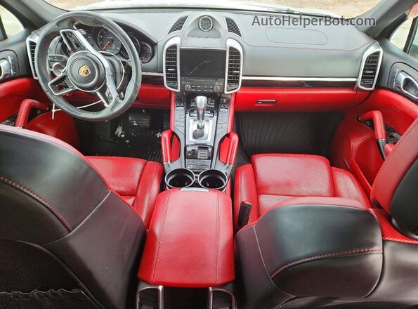 WP1AA2A25HKA90144 2017 PORSCHE CAYENNE White Vista del salpicadero