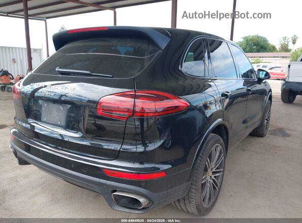 WP1AA2A2XHKA82816 2017 PORSCHE CAYENNE Black Tył prawy