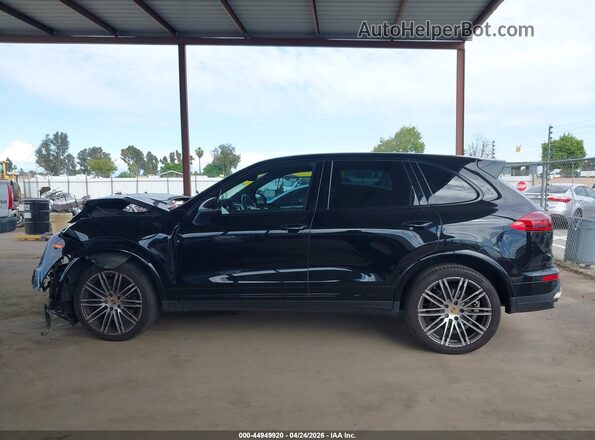 WP1AA2A2XHKA82816 2017 PORSCHE CAYENNE Black Widok wnętrza 360 stopni