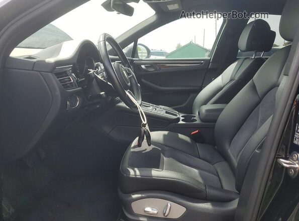 WP1AA2A52MLB06427 2021 PORSCHE MACAN Черный Вид салона спереди