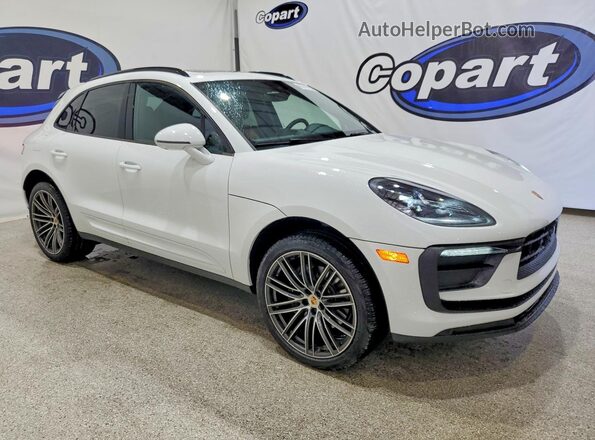 WP1AA2A54RLB20188 2024 PORSCHE MACAN White Front right