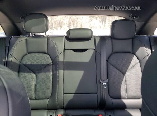 WP1AA2A55SLB11263 2025 PORSCHE MACAN Black Rear seats view