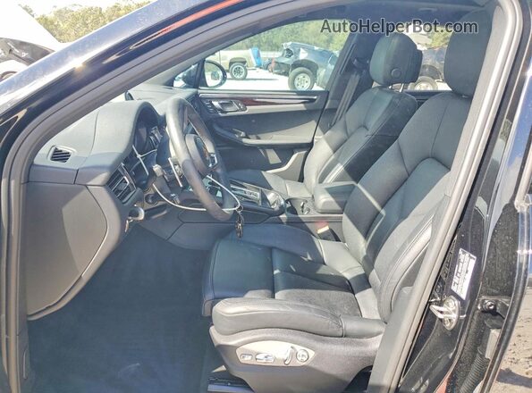 WP1AA2A55SLB11263 2025 PORSCHE MACAN Black Front interior view