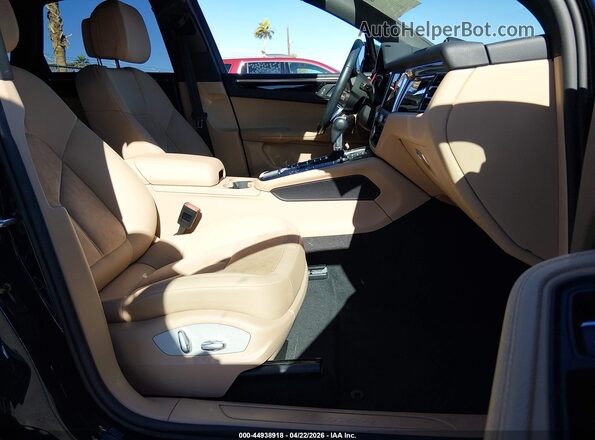 WP1AA2A58LLB14112 2020 PORSCHE MACAN Синий Вид салона спереди