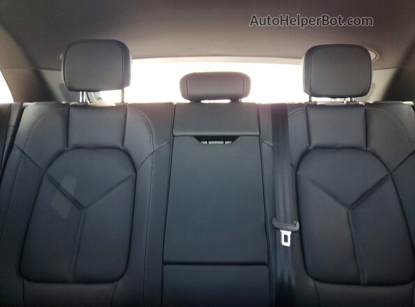 WP1AA2A59TLB00364 2026 PORSCHE MACAN Gray Widok tylnych siedzeń