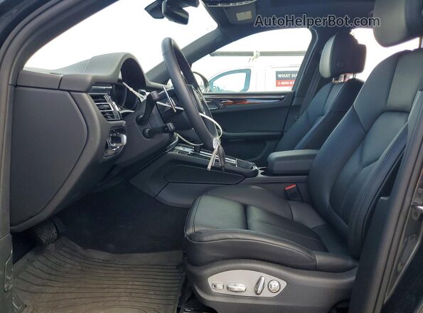 WP1AA2A59TLB00364 2026 PORSCHE MACAN Gray Widok wnętrza z przodu