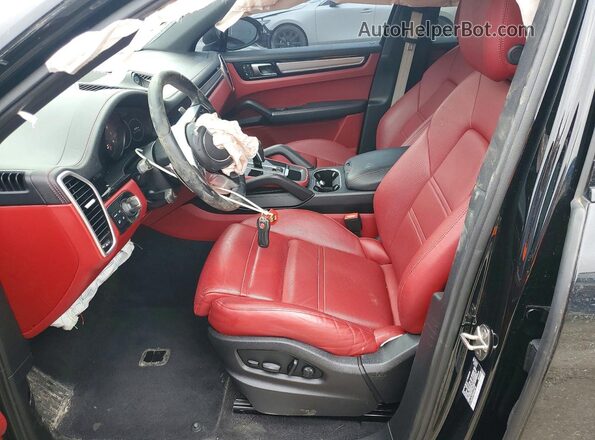 WP1AA2AY0PDA08733 2023 PORSCHE CAYENNE Black Front interior view