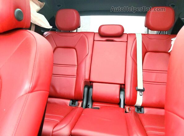 WP1AA2AY0PDA08733 2023 PORSCHE CAYENNE Black Rear seats view