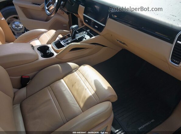 WP1AA2AY1KDA04828 2019 PORSCHE CAYENNE Black Front interior view
