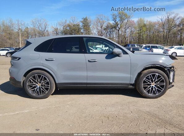 WP1AA2AY2RDA02791 2024 PORSCHE CAYENNE Gray Widok wnętrza z tyłu