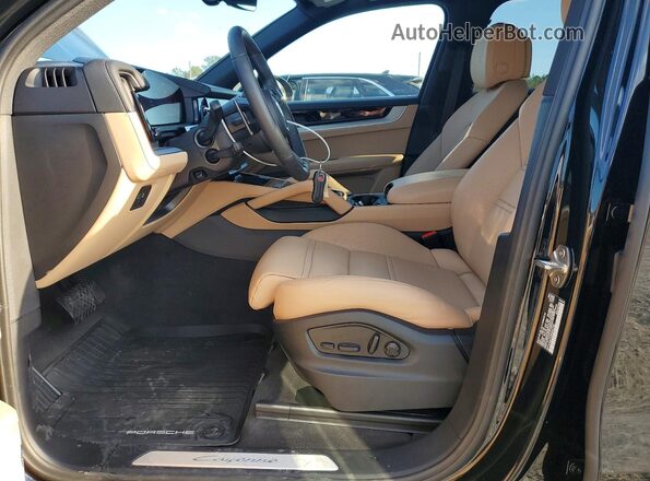 WP1AA2AY2SDA06765 2025 PORSCHE CAYENNE Black Front interior view