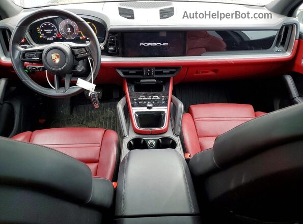 WP1AA2AY3RDA02637 2024 PORSCHE CAYENNE Blue Widok deski rozdzielczej