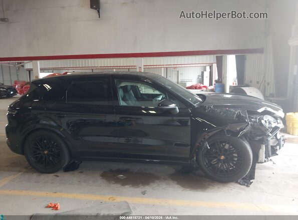 WP1AA2AY3TDA00829 2026 PORSCHE CAYENNE Black Вид задньої частини салону