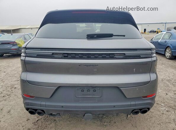 WP1AA2AY5RDA13896 2024 PORSCHE CAYENNE Gray Widok z tyłu