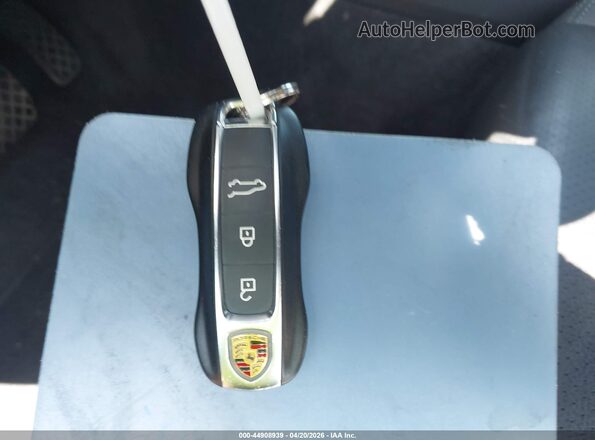 WP1AA2AY8MDA09933 2021 PORSCHE CAYENNE Black Widok deski rozdzielczej
