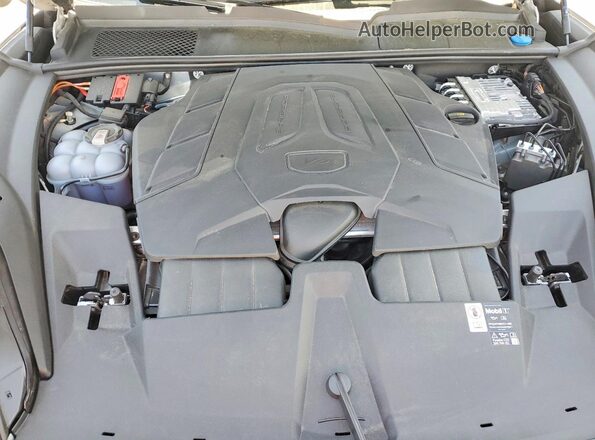 WP1AA2AY8SDA03319 2025 PORSCHE CAYENNE White Engine compartment view