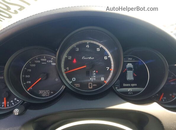WP1AC2A2XHLA93027 2017 PORSCHE CAYENNE Silver Widok zestawu wskaźników