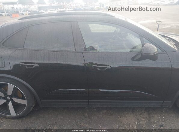 WP1AD2XA1SL077864 2025 PORSCHE MACAN Black უკანა სალონის ხედი