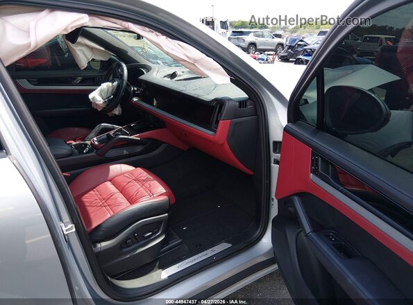WP1AL2AY5RDA35472 2024 PORSCHE CAYENNE Silver წინა სალონის ხედი