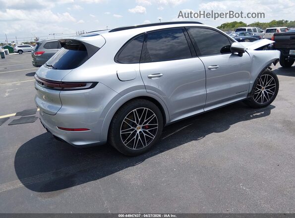WP1AL2AY5RDA35472 2024 PORSCHE CAYENNE Silver უკანა მარჯვენა