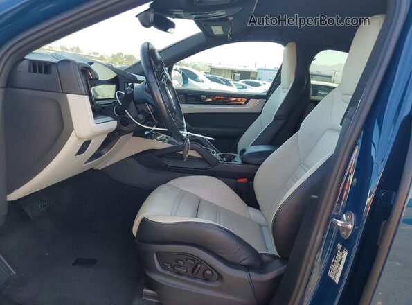 WP1BA2AY2RDA49016 2024 PORSCHE CAYENNE Blue Vista interior delantera