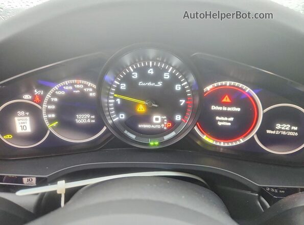 WP1BH2AYXPDA37138 2023 PORSCHE CAYENNE Black Vista del cuadro de instrumentos