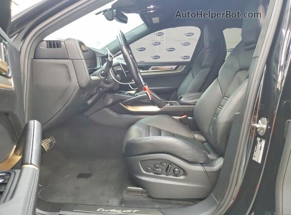 WP1BK2AY2RDA72499 2024 PORSCHE CAYENNE Black Front interior view
