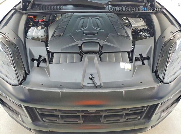 WP1BK2AY2RDA72499 2024 PORSCHE CAYENNE Black Engine compartment view