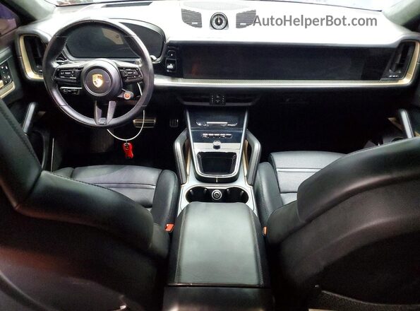 WP1BK2AY2RDA72499 2024 PORSCHE CAYENNE Black Dashboard view