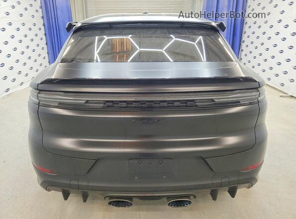 WP1BK2AY2RDA72499 2024 PORSCHE CAYENNE Black Rear view