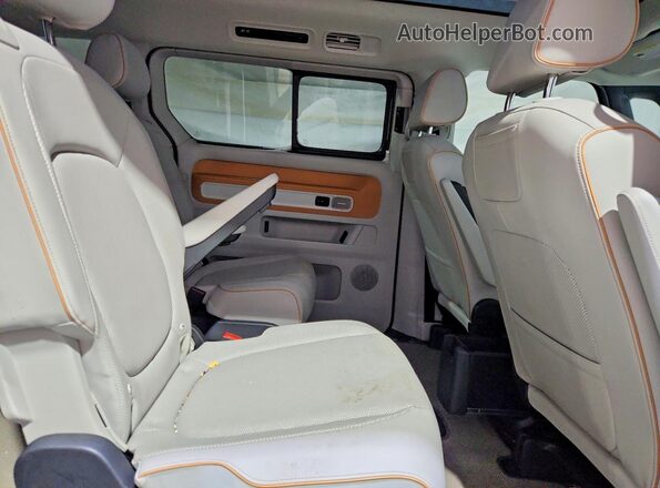 WVG6YVEB7SH019834 2025 VOLKSWAGEN ID Two Tone Вид задньої частини салону